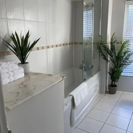 Charming House On Taylors Hill With Free Parking Vila Galway